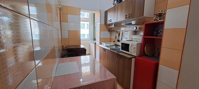 Stefan cel Mare, garsoniera cu centrala, boxa, bloc reabilitat, metrou