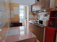 Stefan cel Mare, garsoniera cu centrala, boxa, bloc reabilitat, metrou